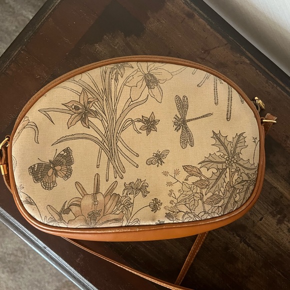 Vintage Gucci Floral & Dragonfly Tan Crossbody bag - Picture 4 of 17